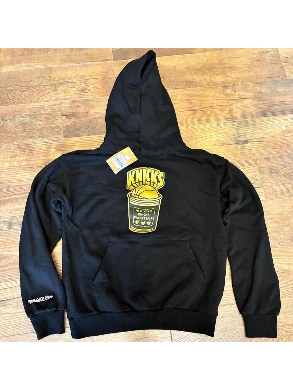 New York Knicks Mitchell and Ness black hoodie